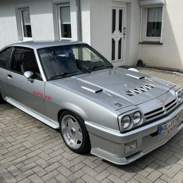 Adrian’s Opel Manta B