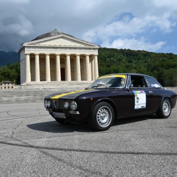 Stefan’s Alfa Romeo Gtv2000