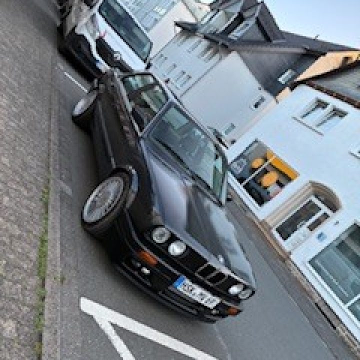 Max’s BMW E30