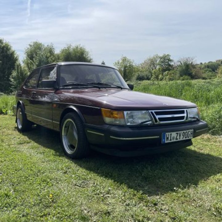 Stefan’s Saab 900